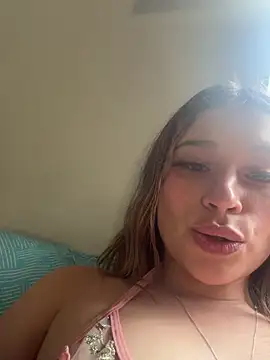 AntonelaDaly's cam snapshot