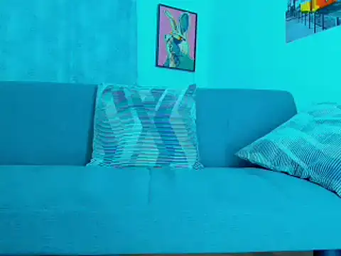 tuyo1995 live sex cam