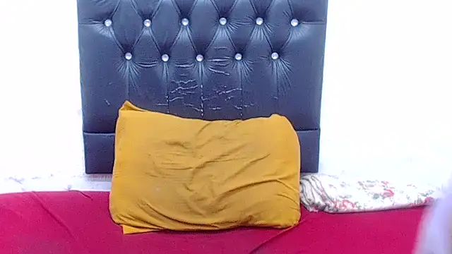 AUGUSTBLOOMxx's cam snapshot