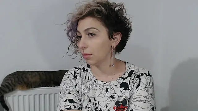 AAARUNY's cam snapshot