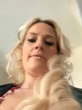 tattoobarbiexox's cam snapshot