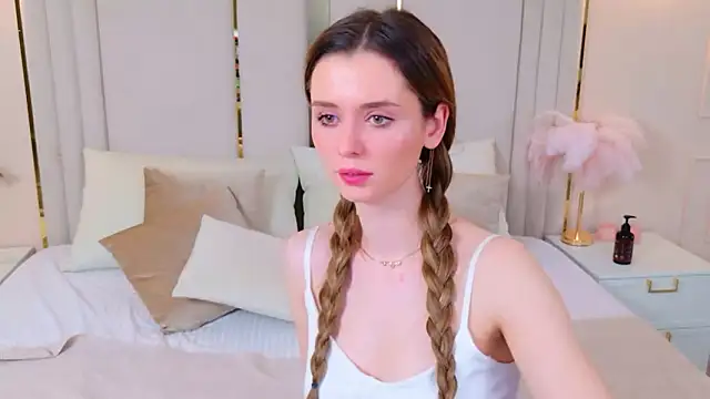 MarybethSnow's cam snapshot