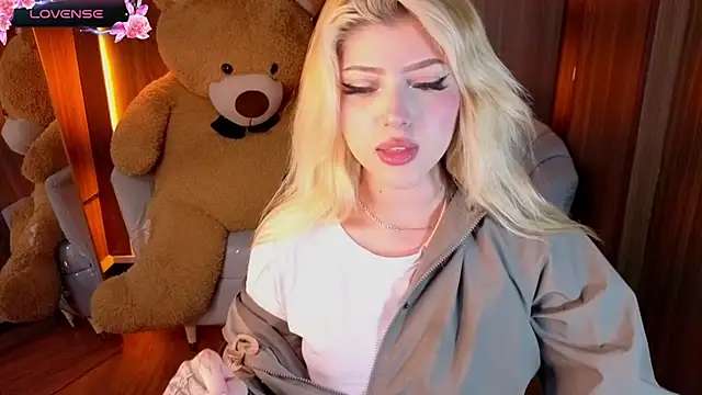 Kitty_fox_b's cam snapshot