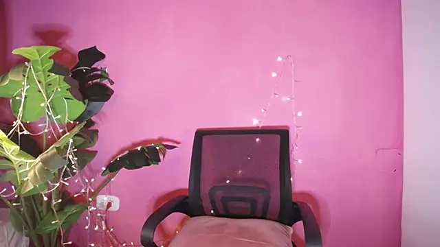 aleja_spearsx's cam snapshot