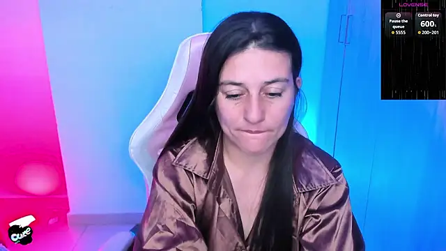 Saskyaa's cam snapshot