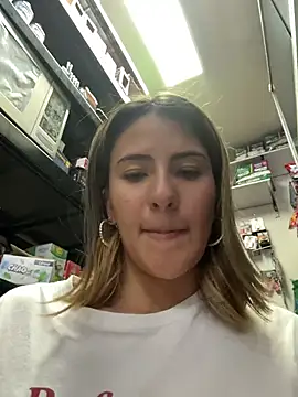 Andrea_19blonde's cam snapshot