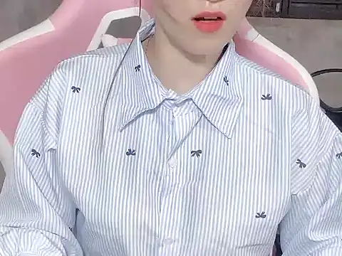 TranOanh999's cam snapshot