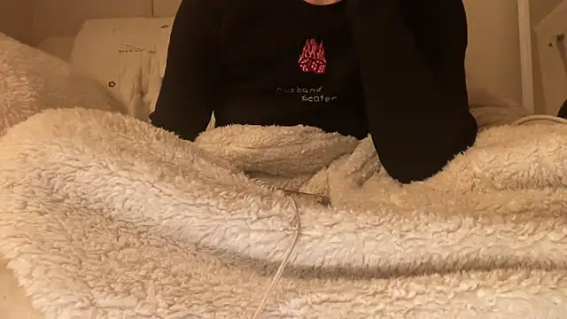 18yoteenvirgin's cam snapshot