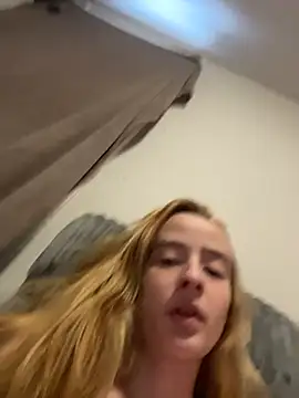 SeccySerena's cam snapshot