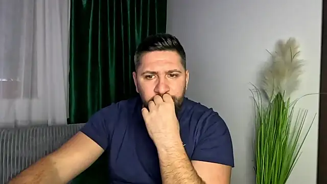 Gold_Alpha_Boy live sex cam