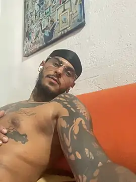 liyamjunior's cam snapshot