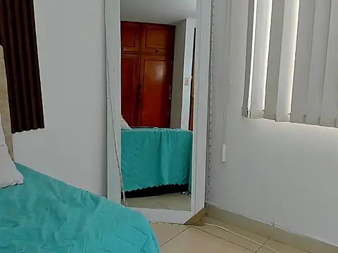 Atenis_thompson's cam snapshot