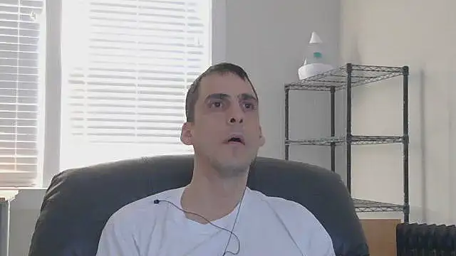 BetaGuy25's cam snapshot