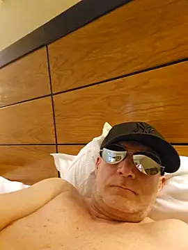 no_snitch_isoke's cam snapshot