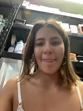 Andrea_19blonde's cam snapshot