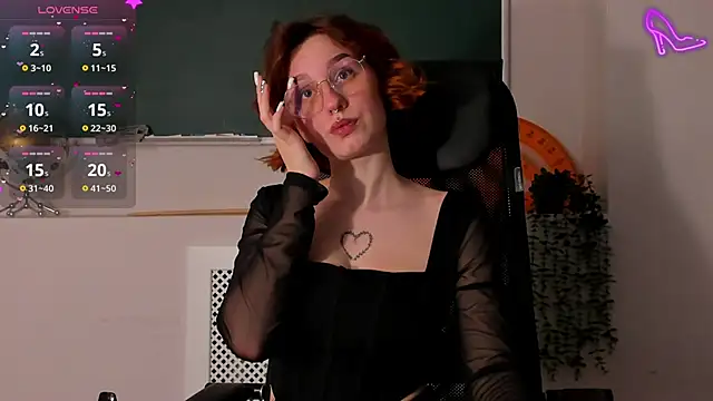 ClaireMathis's cam snapshot