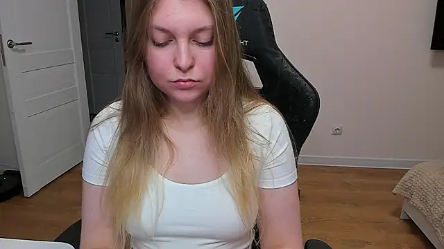 stacy_miracle's cam snapshot