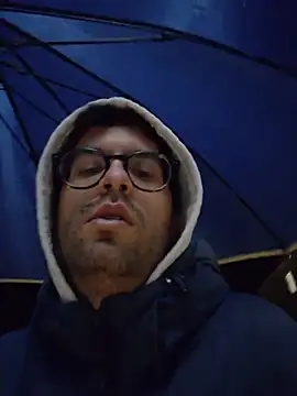 RikCum4u's cam snapshot