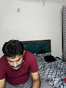 ITZ_GURU live sex cam
