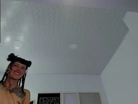 _sharlotte777's cam snapshot