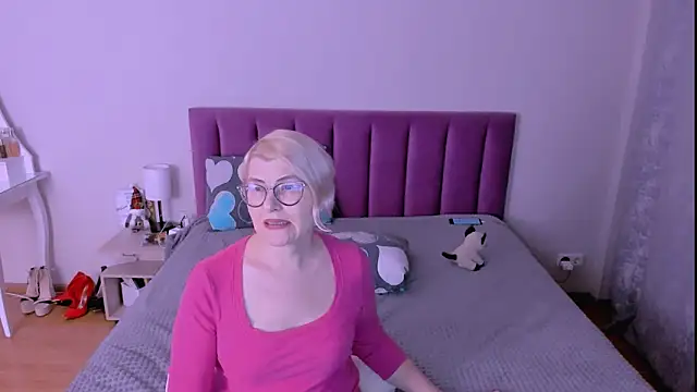 sabrinamacmarren's cam snapshot