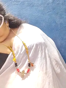 tamilthanushri's cam snapshot