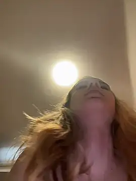 SeccySerena's cam snapshot