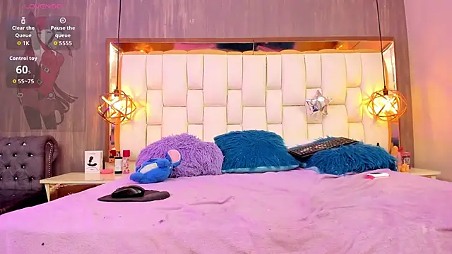 Foxxy_Doll's cam snapshot