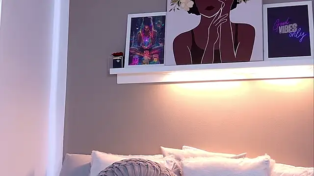 kloe_coper's cam snapshot