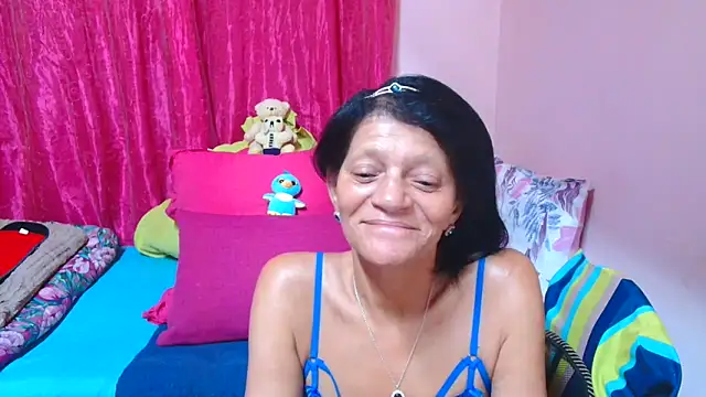 SLUTTYROXY's cam snapshot