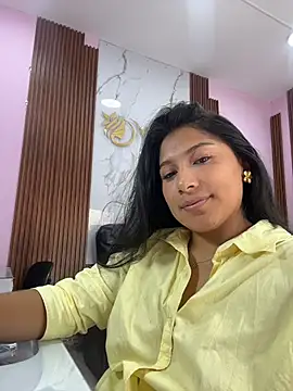 LinnaGardenia's cam snapshot