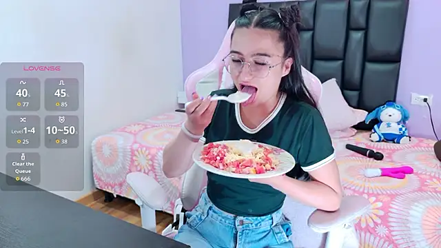 im-eliza's cam snapshot