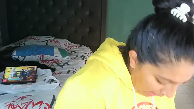 almaswan1's cam snapshot