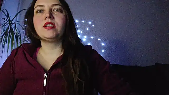 Cyndee_Winter's cam snapshot