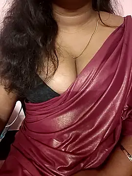 Keerthee_'s cam snapshot