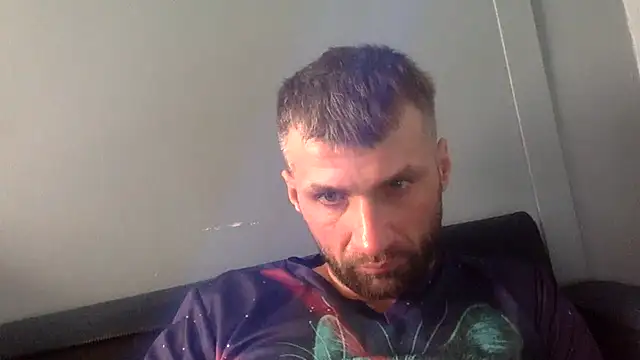 sexyhotstud12 live sex cam