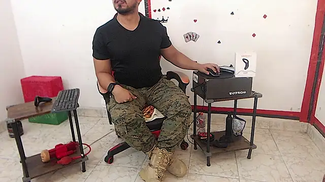 KalethBigDick live sex cam