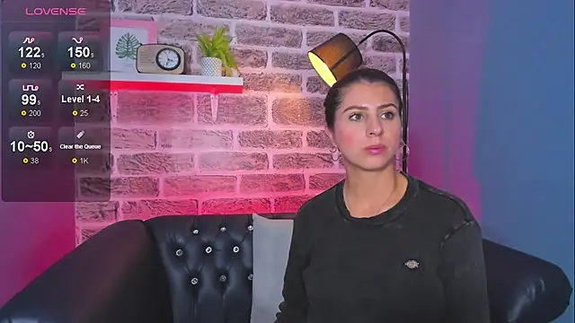 Nahiajhonson_ live sex cam