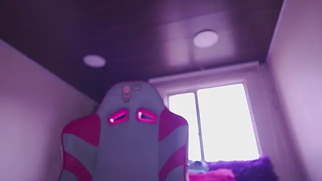 Rebecah_1's cam snapshot