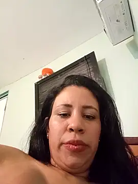 LeilaTaylor's cam snapshot