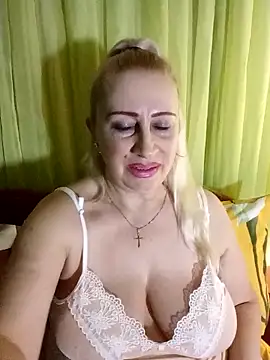 Esenia505's cam snapshot