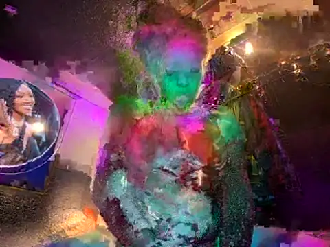 Milf-N-Kookies's cam snapshot