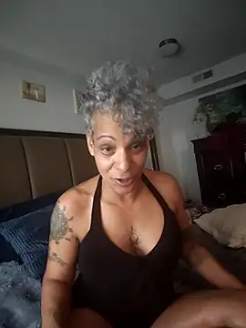 CeceilaMoon live sex cam