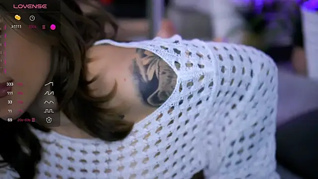 BabbyAisha live sex cam