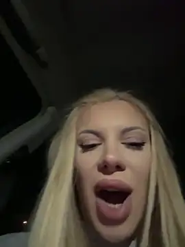 AlyssaFoxx_ live sex cam