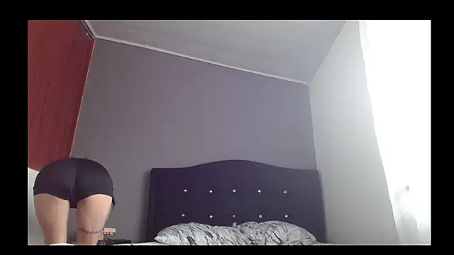 Emilia_1995's cam snapshot