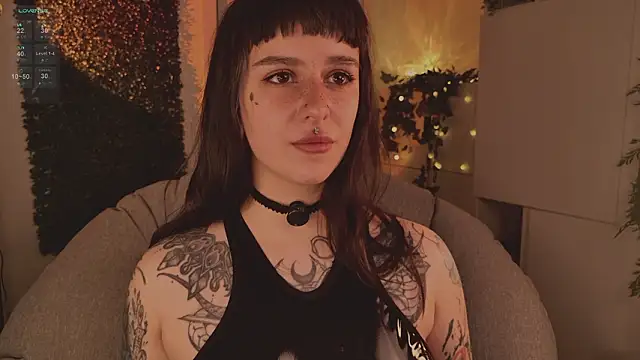 MichaellaMoon's cam snapshot