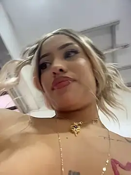 MystiqueXXX's cam snapshot