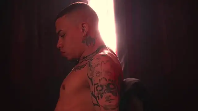 AlphaMasterXxx live sex cam