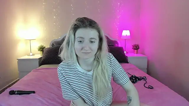 CamillaDreamer's cam snapshot